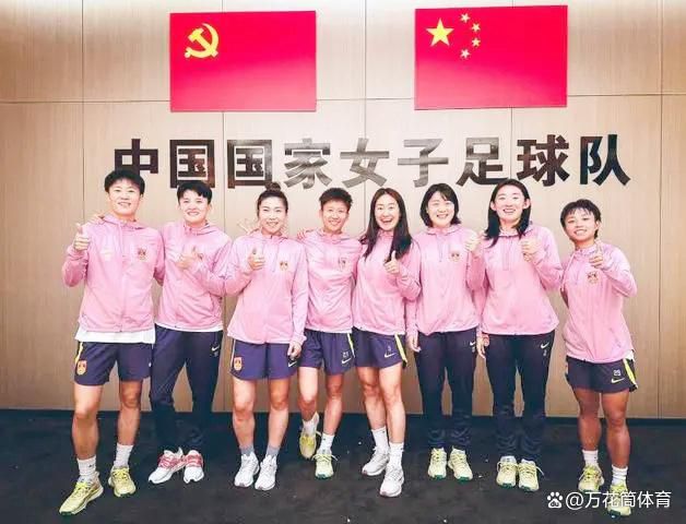 战报新秀哈克斯31分10板马克西20中4恩巴缺战热火力克76人　NBA常规赛圣诞大战，热火今日迎战76人，双方近来状态都不错均取得两连胜，此役恩比德、巴特勒和巴图姆等人缺战。